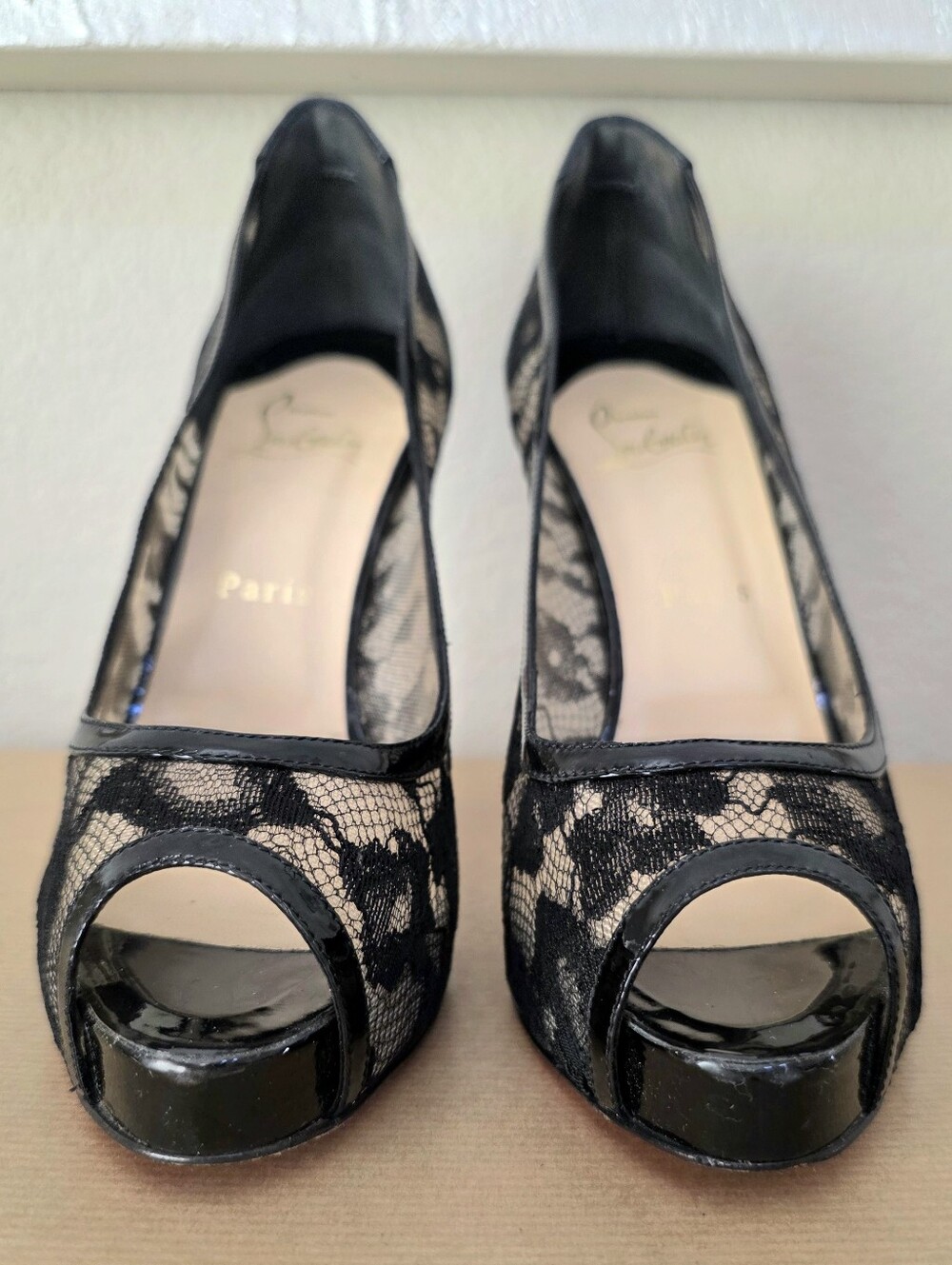 Authentic Christian Louboutin Black Lace & Patent Leather Peep Toe Pumps EU 38.5 - Picture 8 of 16